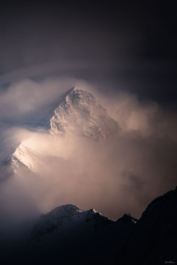Ambiance mystique sur l'Aiguille de Bionnassay — Photographie d'art par Boris Molinier