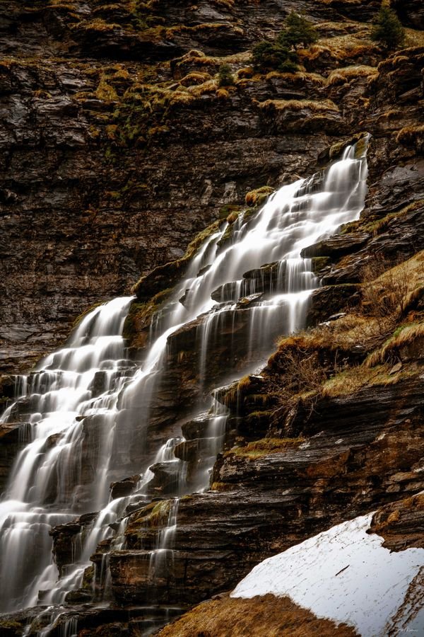 Cascade d'Automne — Photographie d'art par Boris Molinier