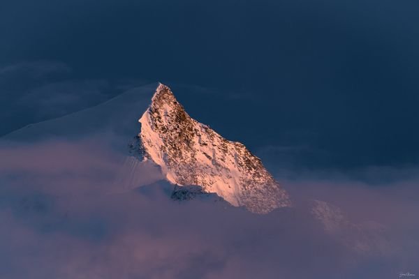 Les derniers feux sur Bionnassay — Photographie d'art par Boris Molinier